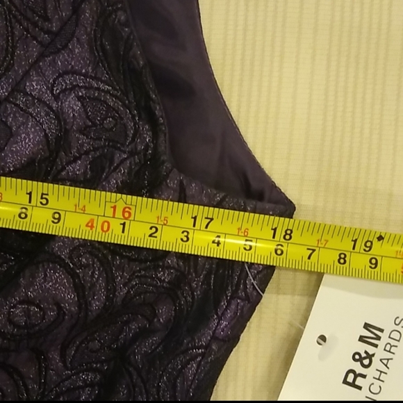 ποΈ Purple Metallic Dress and Jacket - Picture 2 of 15